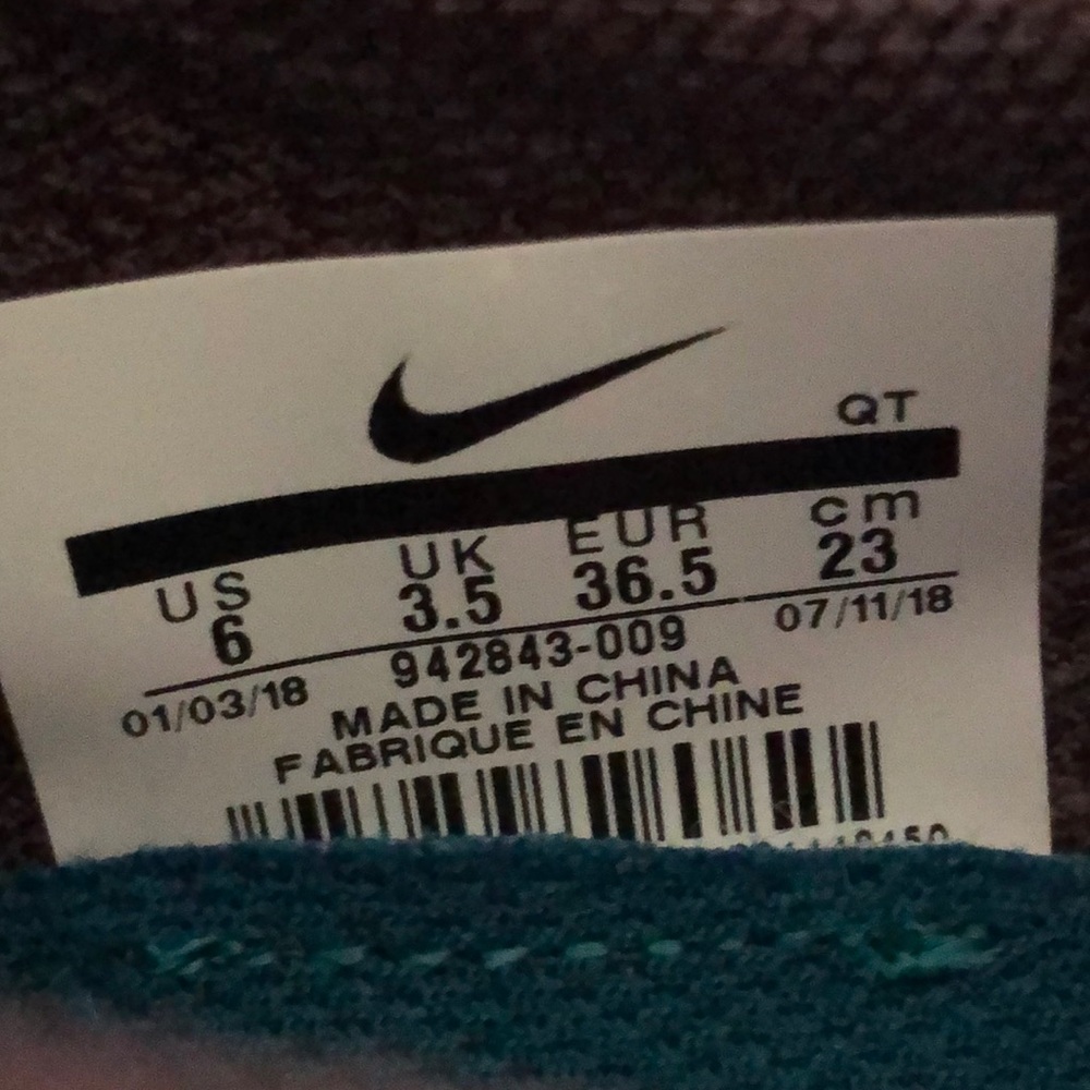 Nike Air Vapormax Flyknit 2 Thunder Grey SIZE 6 - Picture 7 of 7